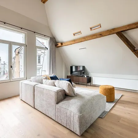 Huswell - City-view Loft With Wooden Beams And Mezzanine * Gent